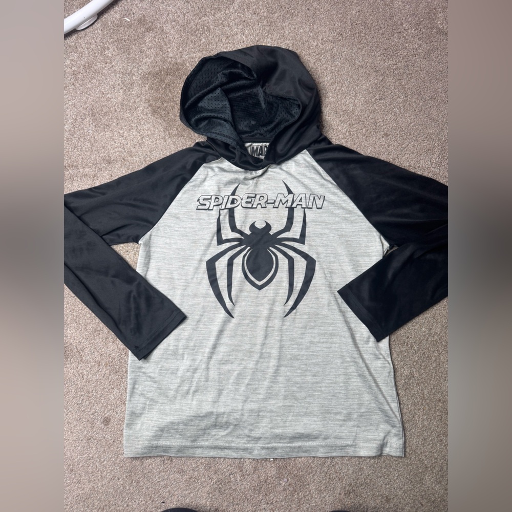 Marvel Hooded Pullover – Gray & Black